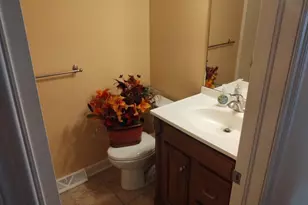 440 Barrenwood Dr, Wadsworth, OH 44281 - Photo 10