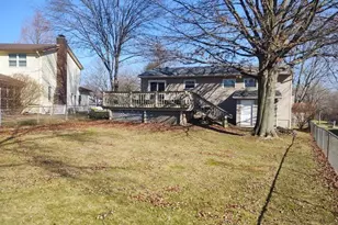 440 Barrenwood Dr, Wadsworth, OH 44281 - Photo 2