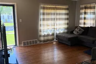 5141 Bridgewater Rd, Lyndhurst, OH 44124 - Photo 6