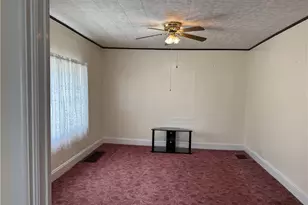 1126 Jennings Ave, East Liverpool, OH 43920 - Photo 10