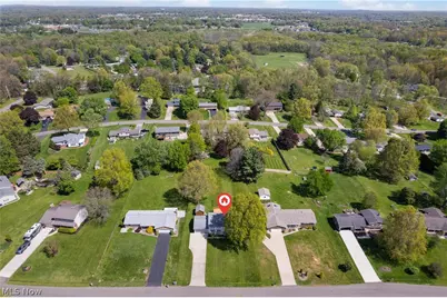 11074 Sagebrush Avenue NE, Uniontown, OH 44685 - Photo 4