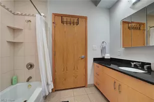 2077 E 4th St, Loveland, OH 44115 - Photo 26