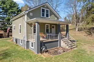 35 Lyle Rd, Wheeling, WV 26003 - Photo 2