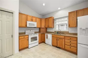 33888 Mapleridge Blvd, Avon, OH 44011 - Photo 12