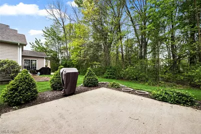 33888 Maple Ridge Boulevard, Avon, OH 44011 - Photo 6