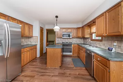 595 Montgomery Drive, Brunswick, OH 44212 - Photo 6