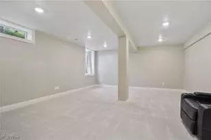 37 Clayton Ct, Hudson, OH 44236 - Photo 32