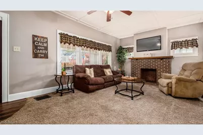 401 N 9th Street, Cambridge, OH 43725 - Photo 4