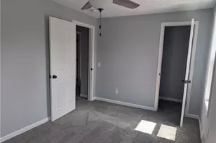 909 E 16th St, Ashtabula, OH 44004 - Photo 12