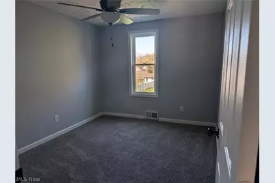909 E 16th Street, Ashtabula, OH 44004 - Photo 10