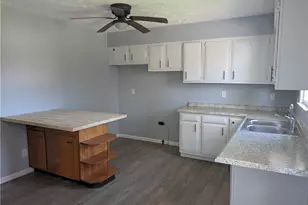 909 E 16th St, Ashtabula, OH 44004 - Photo 8