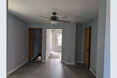 909 E 16th Street, Ashtabula, OH 44004 - Photo 6