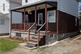 909 E 16th St, Ashtabula, OH 44004 - Photo 2