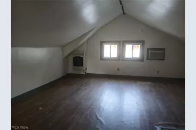15409 Parkgrove Avenue, Loveland, OH 44110 - Photo 8