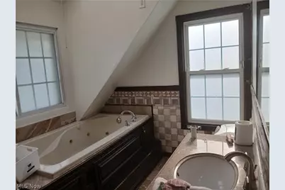 15409 Parkgrove Avenue, Loveland, OH 44110 - Photo 18