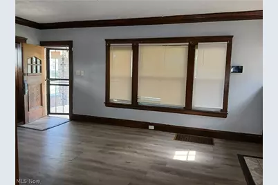 15409 Parkgrove Avenue, Loveland, OH 44110 - Photo 4