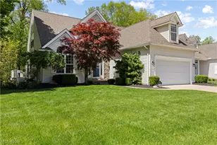 435 Country Walk, Amherst, OH 44001 - Photo 2