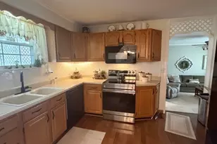 601 McKenna Dr, Williamstown, WV 26187 - Photo 8
