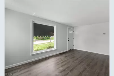 1514 37th Street NW, Canton, OH 44709 - Photo 4