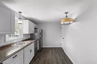 1514 37th Street NW, Canton, OH 44709 - Photo 6