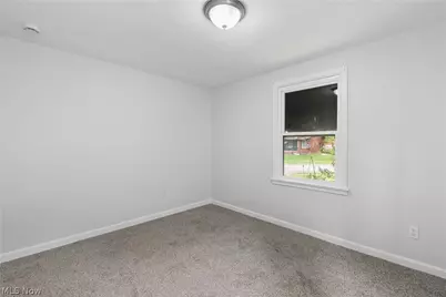 1514 37th Street NW, Canton, OH 44709 - Photo 12