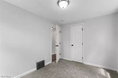 1514 37th Street NW, Canton, OH 44709 - Photo 16