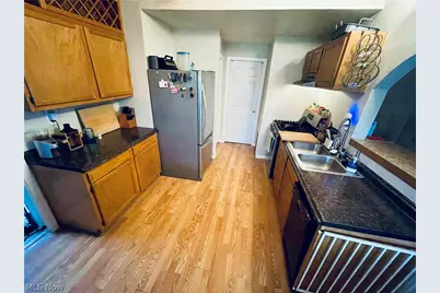 2318 W 19th Street, Loveland, OH 44113 - Photo 4