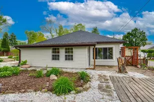 4944 Coleman Dr, New Franklin, OH 44319 - Photo 2