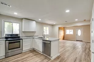 4944 Coleman Dr, New Franklin, OH 44319 - Photo 6