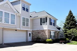 362 E Legend Ct, Highland Heights, OH 44143 - Photo 2