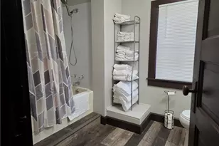 825 Beatty Ave, Cambridge, OH 43725 - Photo 10