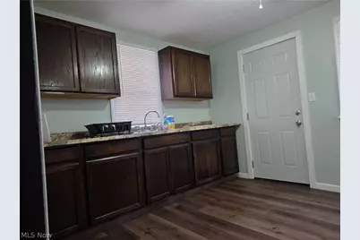 825 Beatty Avenue, Cambridge, OH 43725 - Photo 6