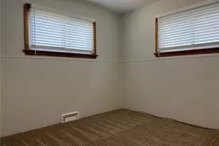 19313 Longview Ave, Maple Heights, OH 44137 - Photo 10