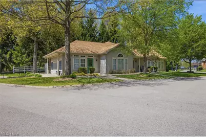 27 D Hunters Woods Drive, Canfield, OH 44406 - Photo 30