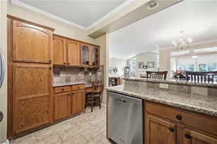 27 D Hunters Woods Dr, Canfield, OH 44406 - Photo 4