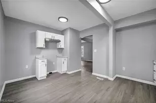 2153 W 106th St, Loveland, OH 44102 - Photo 12