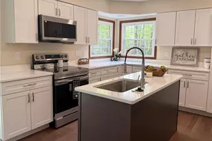32169 Hickory Ln, Avon Lake, OH 44012 - Photo 4