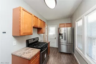 2035 Chesterland Ave, Oakwood, OH 44107 - Photo 26