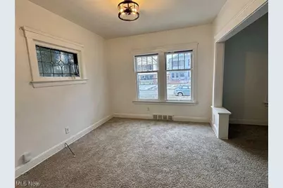 2035 Chesterland Avenue, Oakwood, OH 44107 - Photo 8