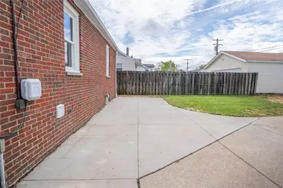 6815 Dartworth Drive, Parma, OH 44129 - Photo 38
