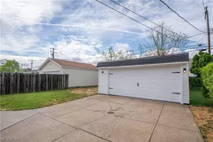 6815 Dartworth Dr, Parma, OH 44129 - Photo 40