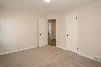 6815 Dartworth Drive, Parma, OH 44129 - Photo 24