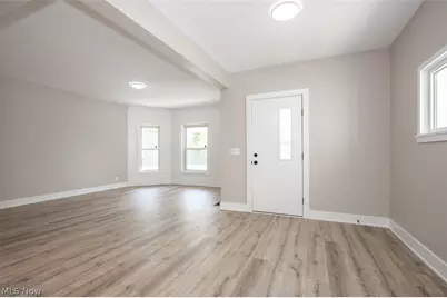 1521 Newman Avenue, Oakwood, OH 44107 - Photo 6