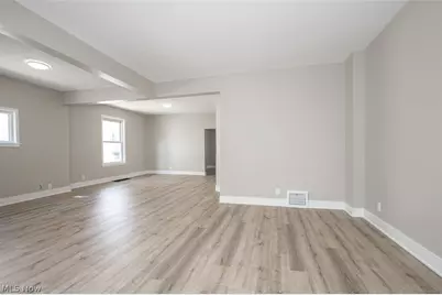 1521 Newman Avenue, Oakwood, OH 44107 - Photo 8
