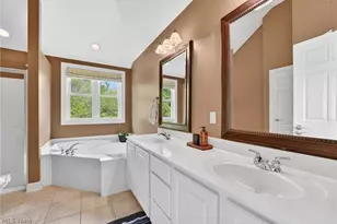 9336 W Hampton Dr, North Royalton, OH 44133 - Photo 26