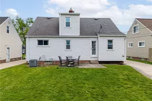 1234 W Miner Rd, Mayfield Heights, OH 44124 - Photo 4