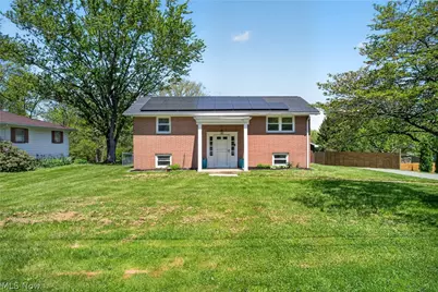 3005 46th Street SW, Canton, OH 44706 - Photo 2