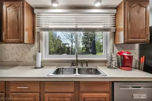 900 Magnolia Ave, Cuyahoga Falls, OH 44221 - Photo 16