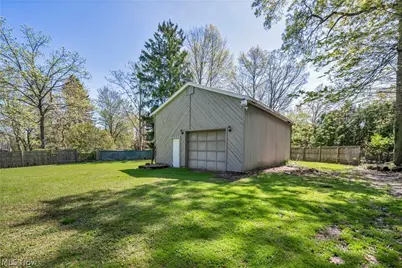 900 Magnolia Avenue, Cuyahoga Falls, OH 44221 - Photo 38
