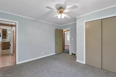 8089 Wesley Drive, Strongsville, OH 44136 - Photo 22